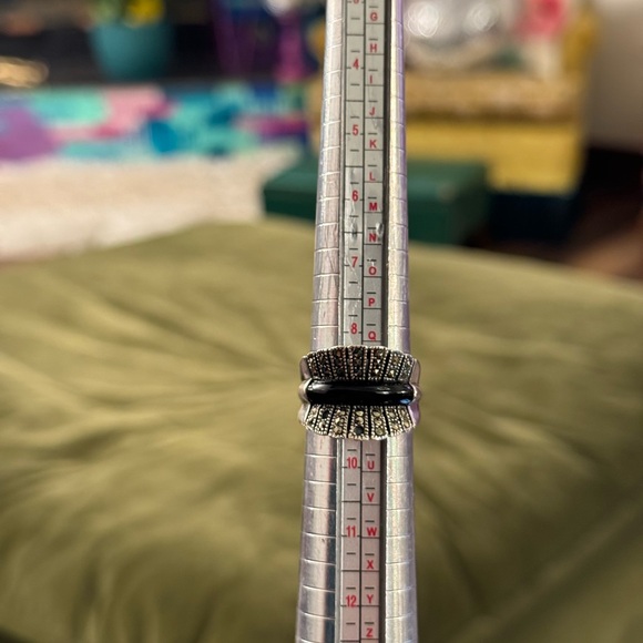 Sterling Silver Onyx & Marcasite Ring - Picture 2 of 16